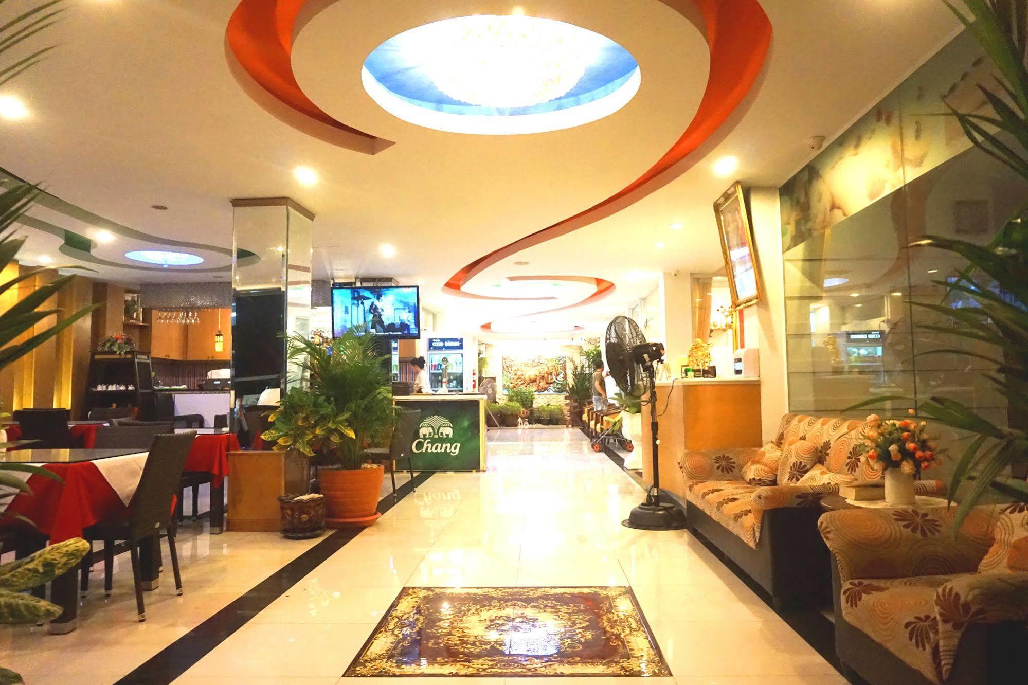 Aya Place Pattaya Esterno foto